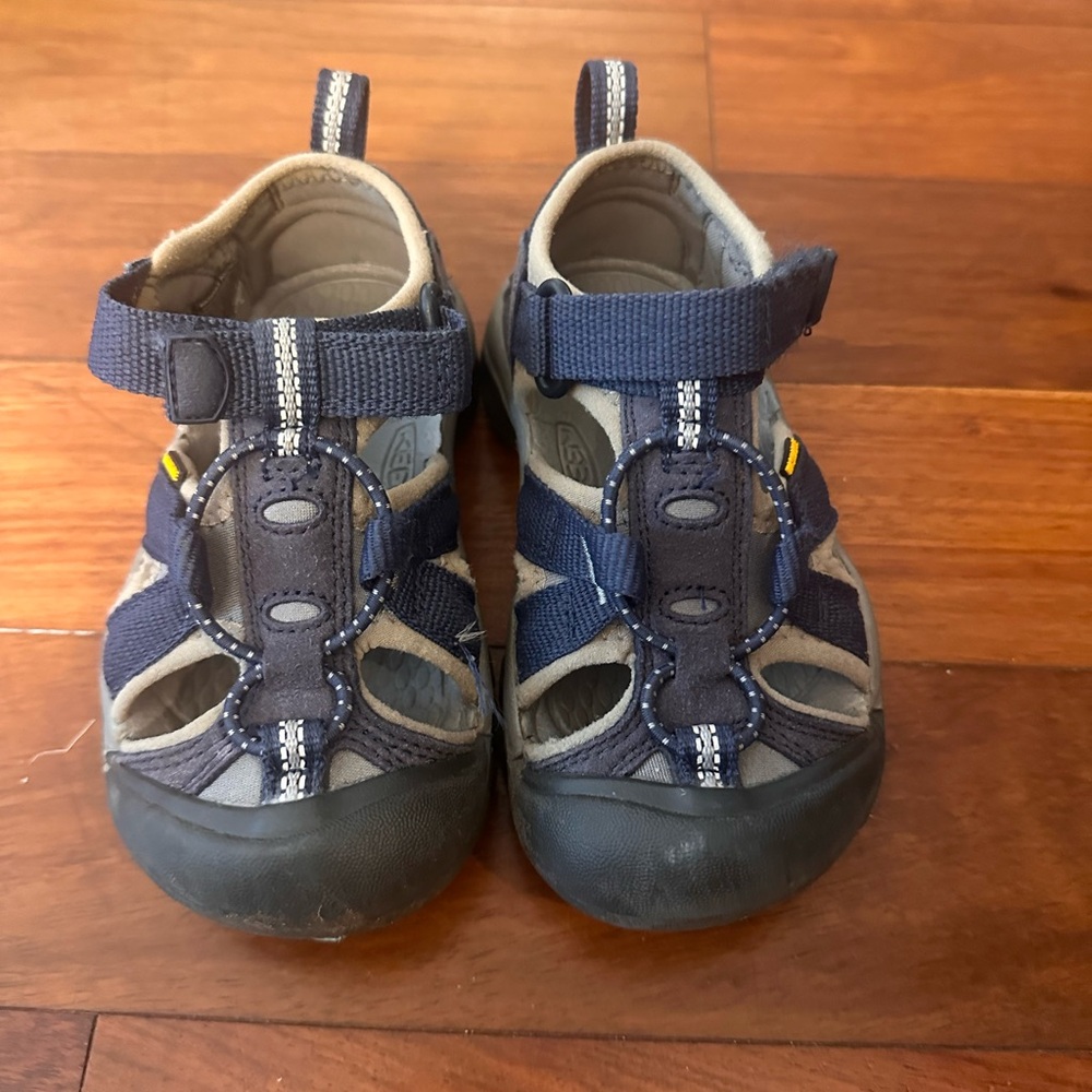 KEEN - toddler sandals (water shoes)